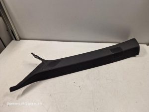 24144883 – 8W6867233CV48 – Stijl links-voor