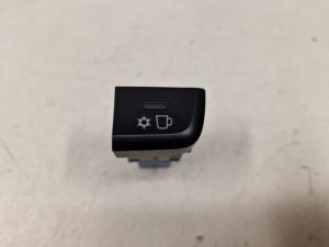 24000621 – 8R0959619A – Schakelaar (diversen)