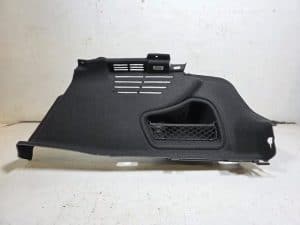 24147601 – 8W6863880ECA9 – Verkleidung Kofferraum
