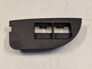 24070866 – 8E1959527B7PE – Steun (diversen)