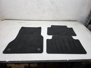24194216 – 85B863011QA5 – Set of mats