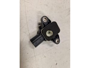 24057014 – 8P0955557 – Airbag Sensor