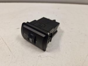 24025300 – 8D0941301C01C – Schakelaar Koplamp Ihv