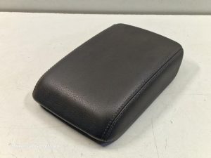 24001696 – 8K0864207G38M – Armleuning