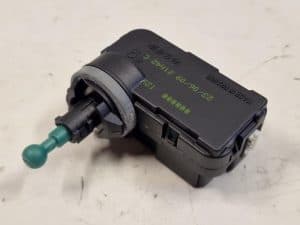 24067676 – 1J0941295B – Koplampmotor