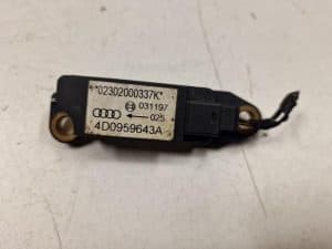 24065046 – 4D0959643A – Airbag Sensor