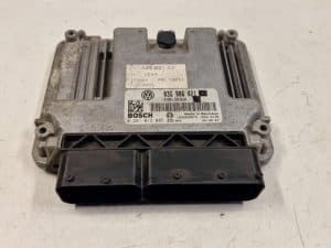 24073584 – 03G906021DP – Engine management computer