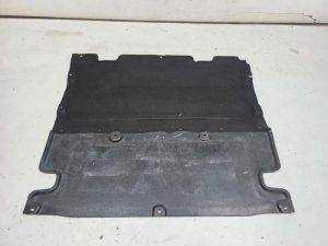 24068232 – 80B863821B – Bash plate