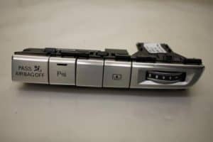 17798338 – 4H1959674DN – Schakelaar (diversen)