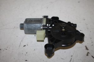 17815575 – 8W0959801 – Raammotor Portier
