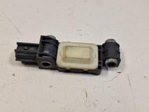 24270773 – 8E0959651A – Airbag Sensor