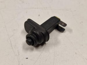 24339237 – 8D0947561B – Schalter