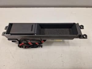 24277888 – 8D0863284C5FS – Storage compartment