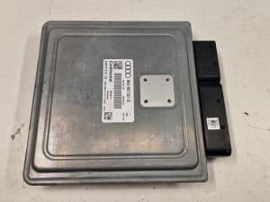 24341030 – 8K5907551D – Engine management computer