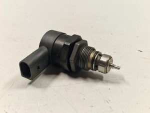 24255693 – 057130764B – Kraftstoff Druckregler