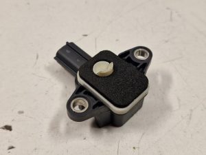24336561 – 8P0955557 – Airbag Sensor
