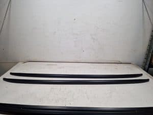 24270857 – 4L0860022M1P9, 4L0860021M1P9 – Dachreling Set