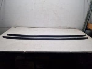 24282325 – 4L0860022M1P9, 4L0860021M1P9 – Dachreling Set