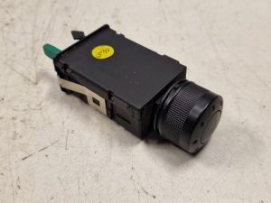 24339529 – 8N0963563BB98 – Sitzheizung Schalter